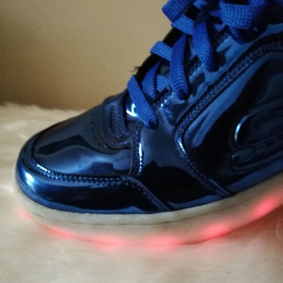 Boys Skechers Light Up High Tops - Picture 9 of 15